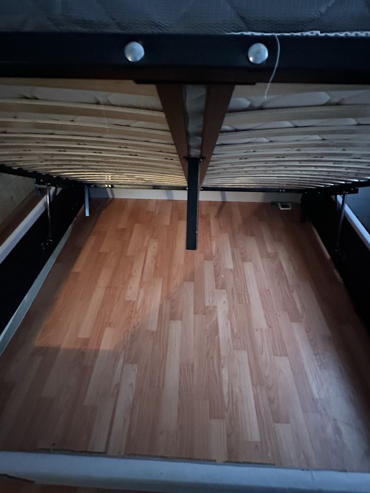 Продам двуспальную кровать.Талгар