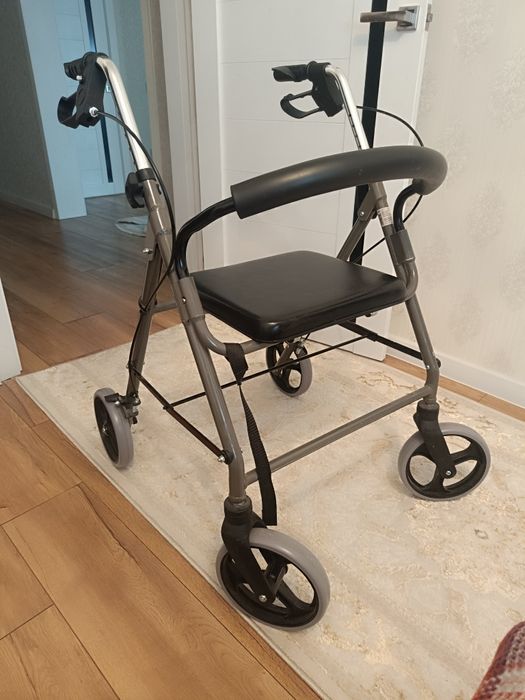 Ходунки для взрослых