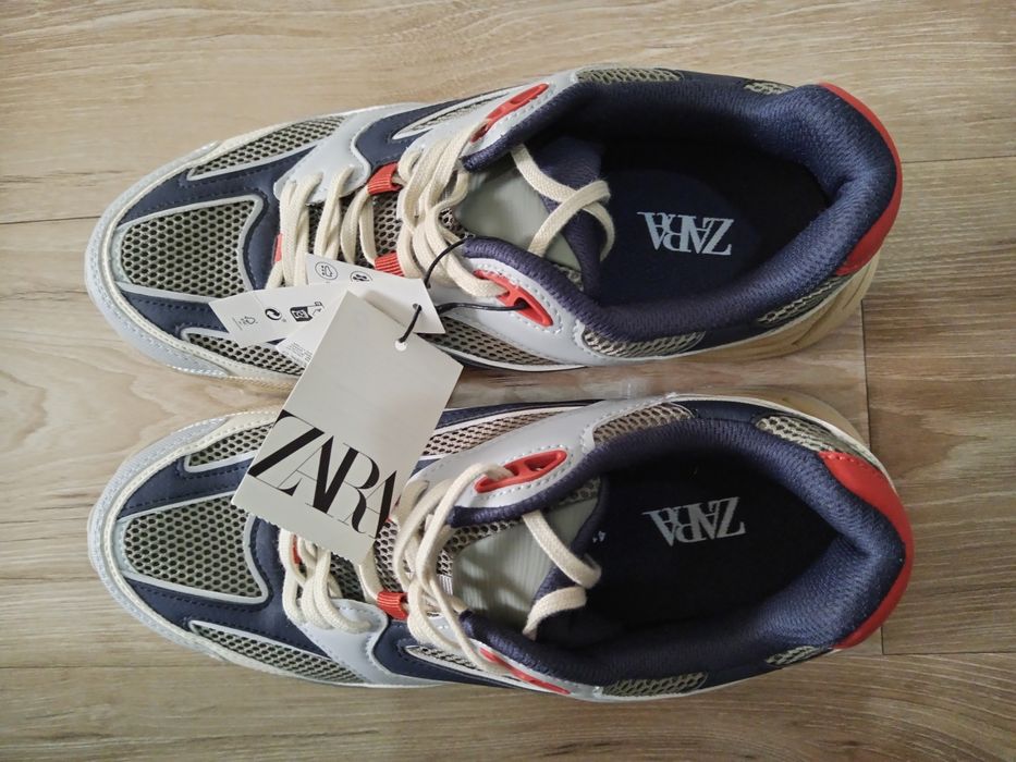 Zara krossovka sotiladi razmeri 41