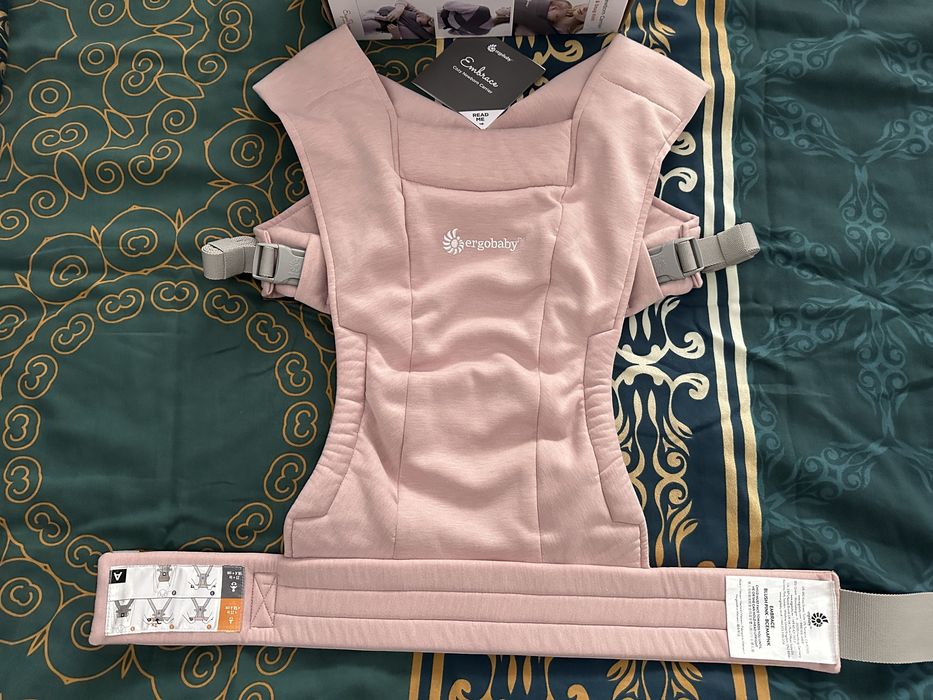 Ergobaby Embrace Blush Pink