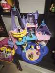 Castel Little people