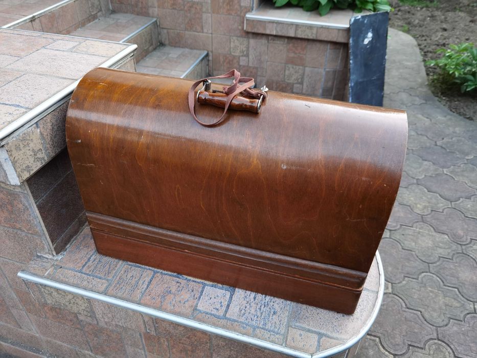 Руска шевна машина Подольск 1-А (копие на Singer 15) – 1951 г.,отлична