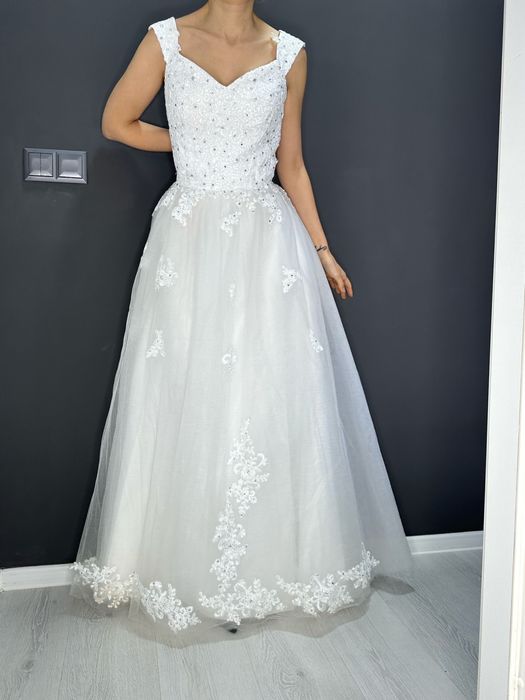 Rochie mireasa pe corset potrivita S-M