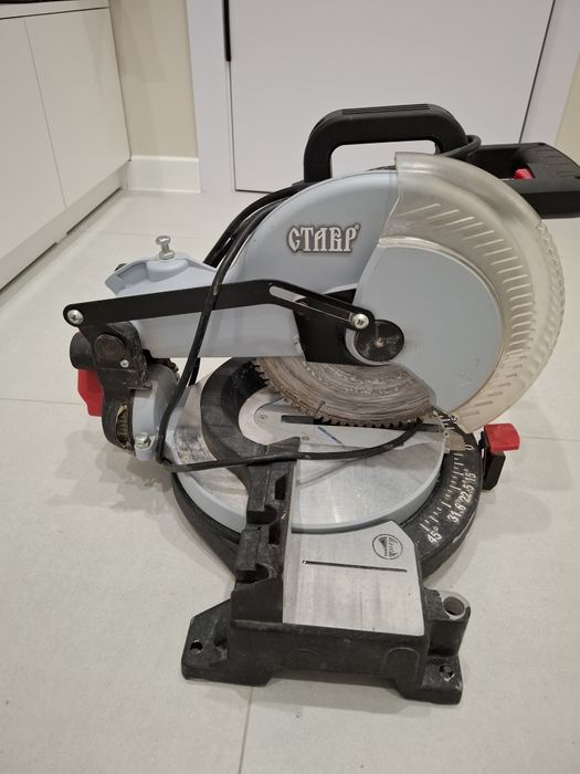 Продам торцовочную пилу СТАВР