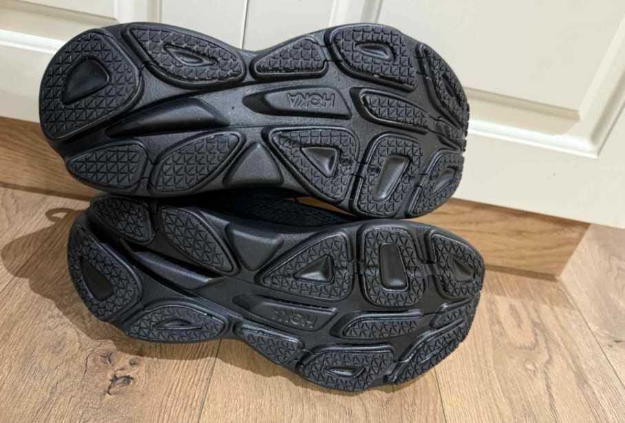 Маратонки HOKA черни 40номее