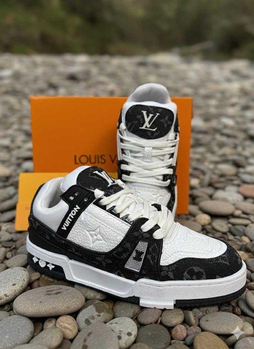 LV Trainers - Louis Vuitton - Full Box