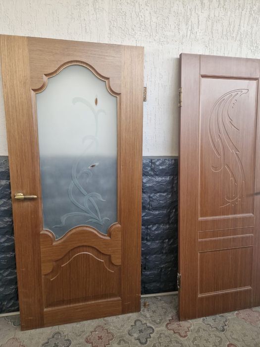 Двери 7 штук с замками