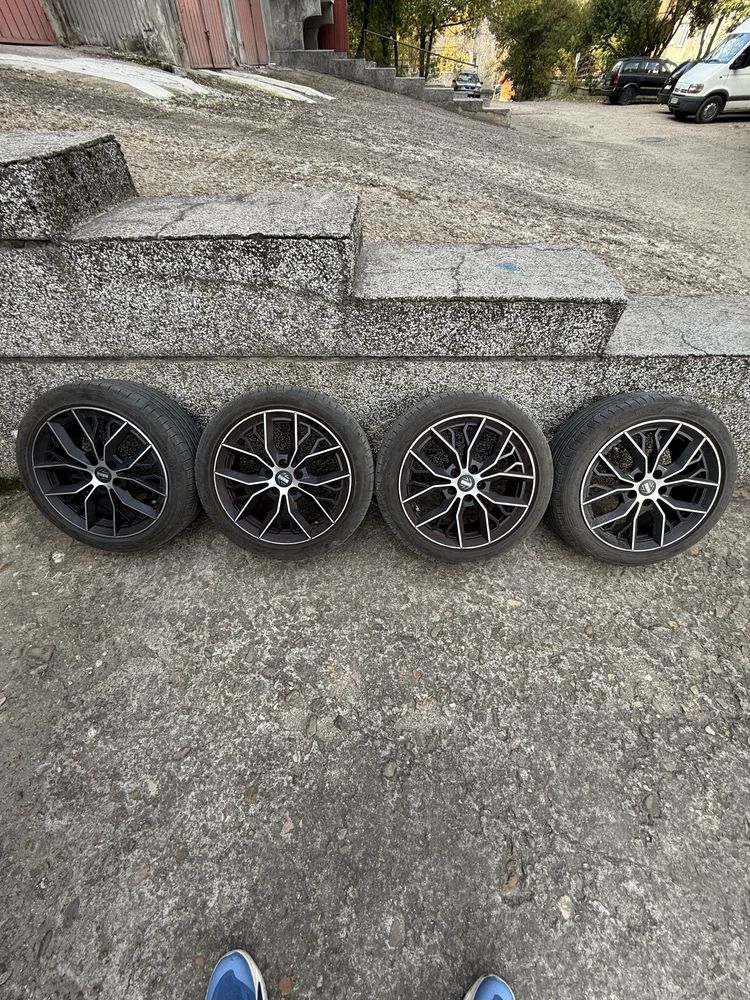 Джанти MOMO R17 5x108