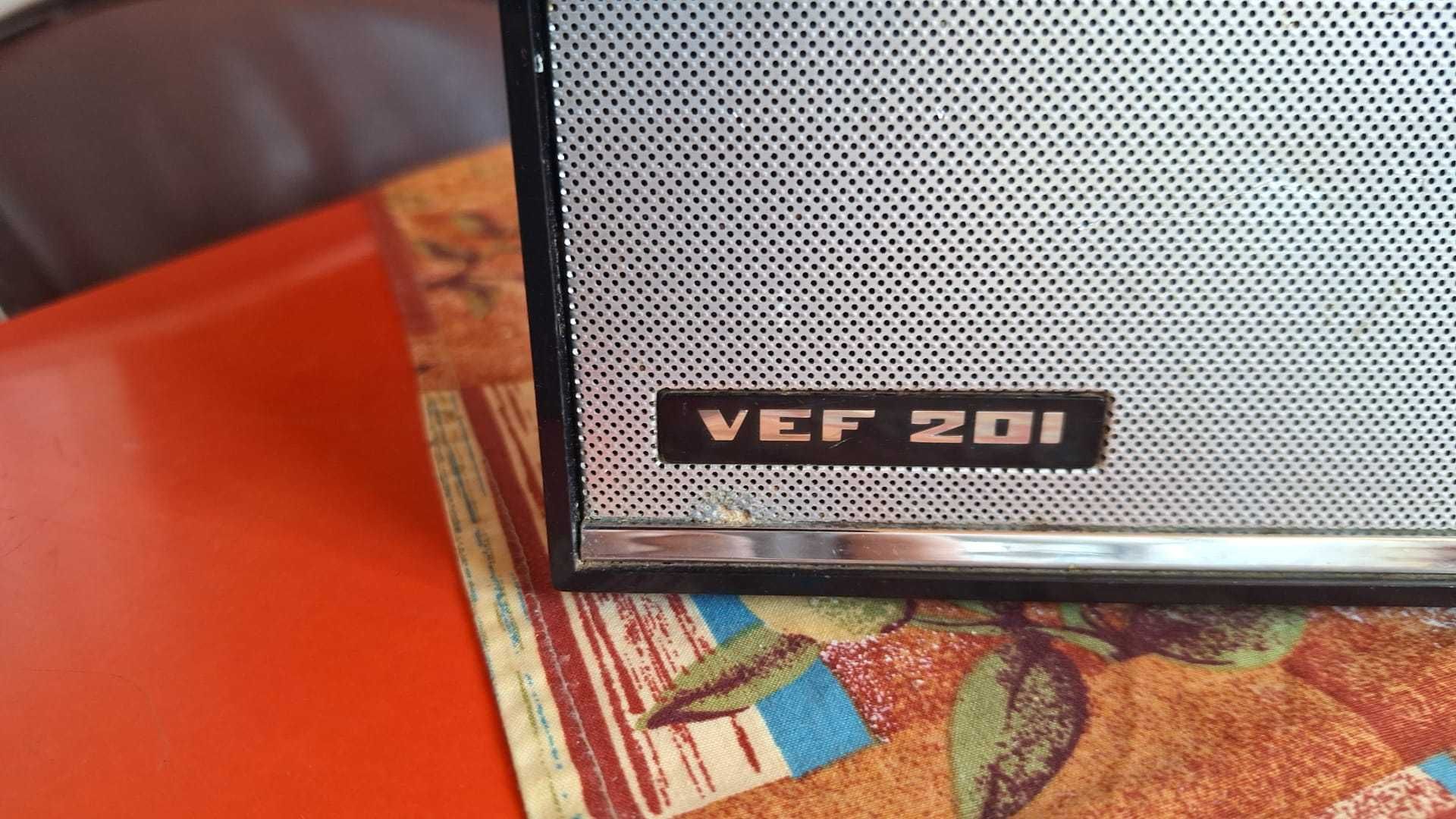 Radio portabil VEF 201