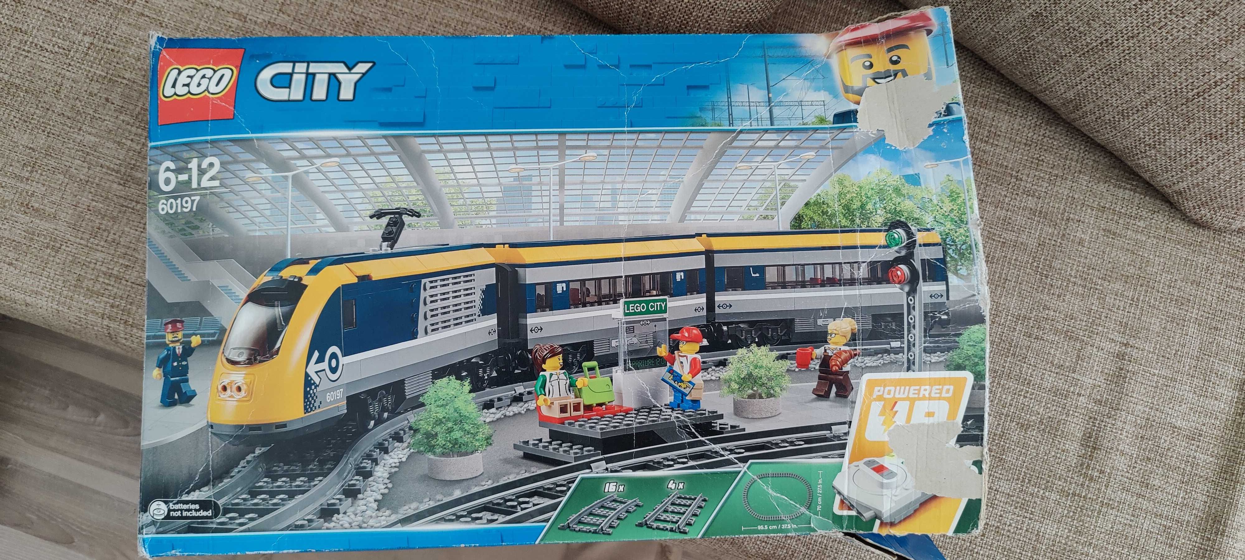 Lego City 60197 - Tren Pasageri