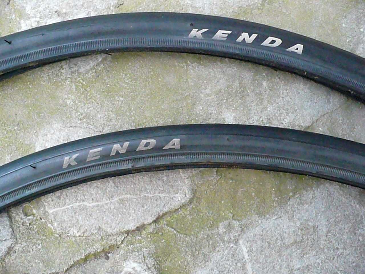 Doua anvelope bicicleta KENDA 700 X 23 C