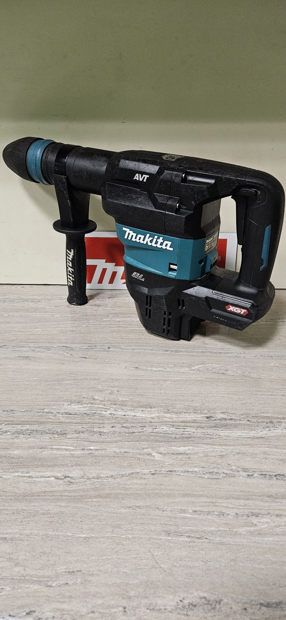Makita Къртач HM001G XGT40V.SDS MAX