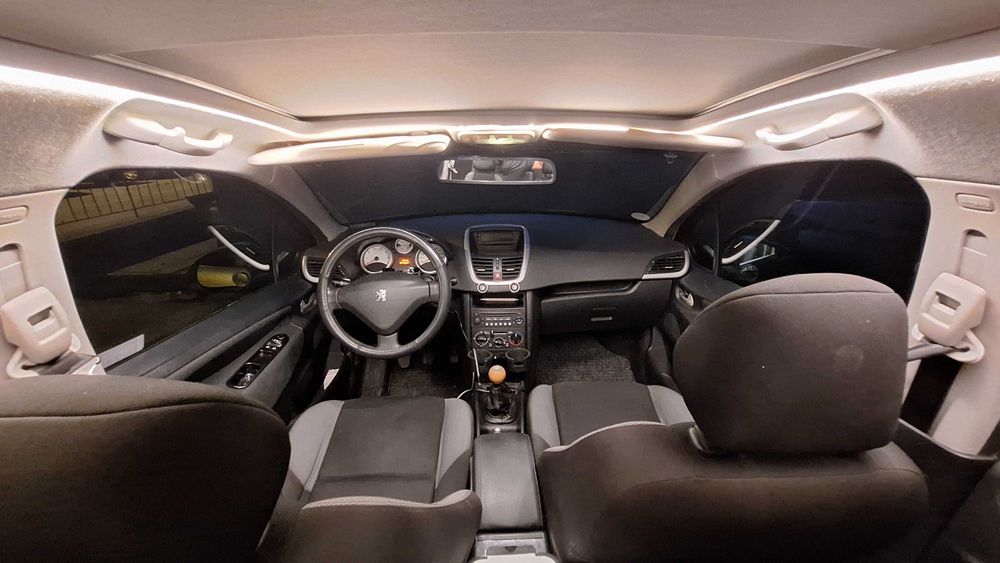 Peugeot 207 SW - Elegant si confortabil