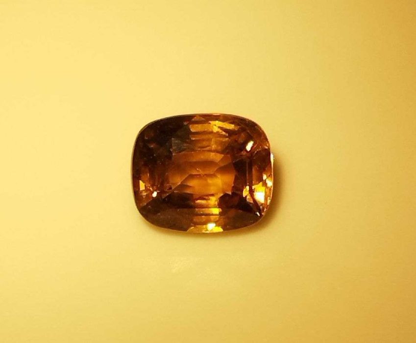 Рядък александрит с драматично променящ се цвят 1.52кт.!Сертифициран!