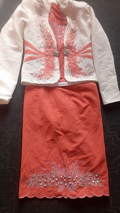 Ayollar kiyimlari