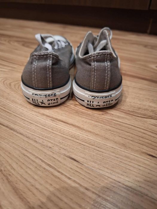 маратонки Converse