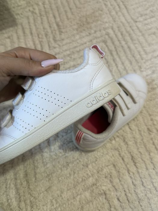 Детски/Юношески маратонки Adidas Advantage