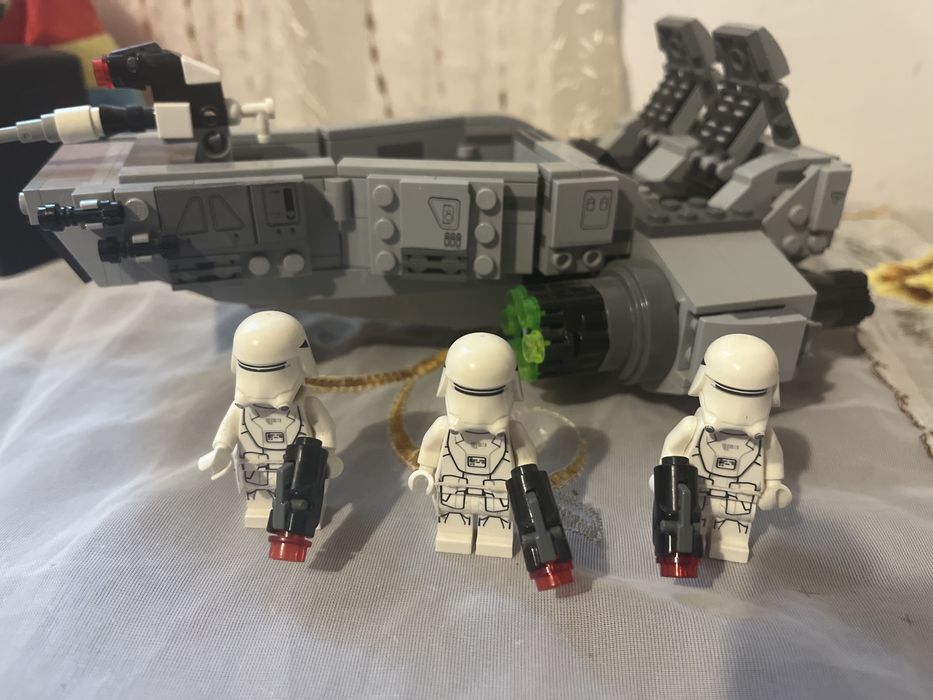 Lego star wars 75100