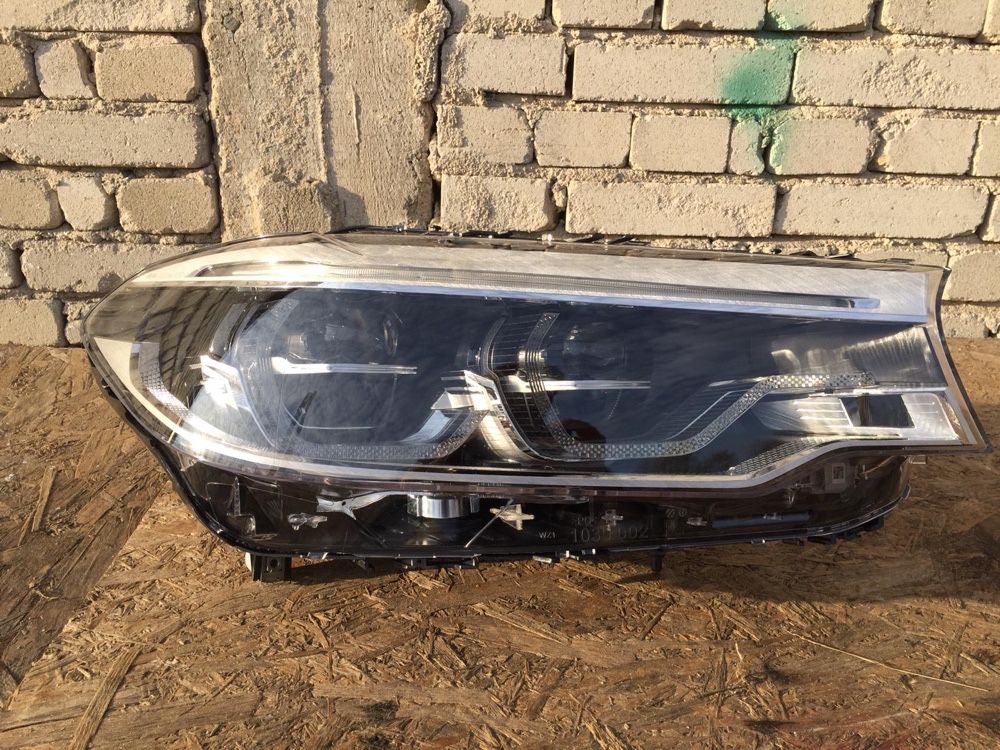 Фар far Десен фарове Full Led за Бмв 5 Г30 Ф90 Bmw 5 G30 G31 F90