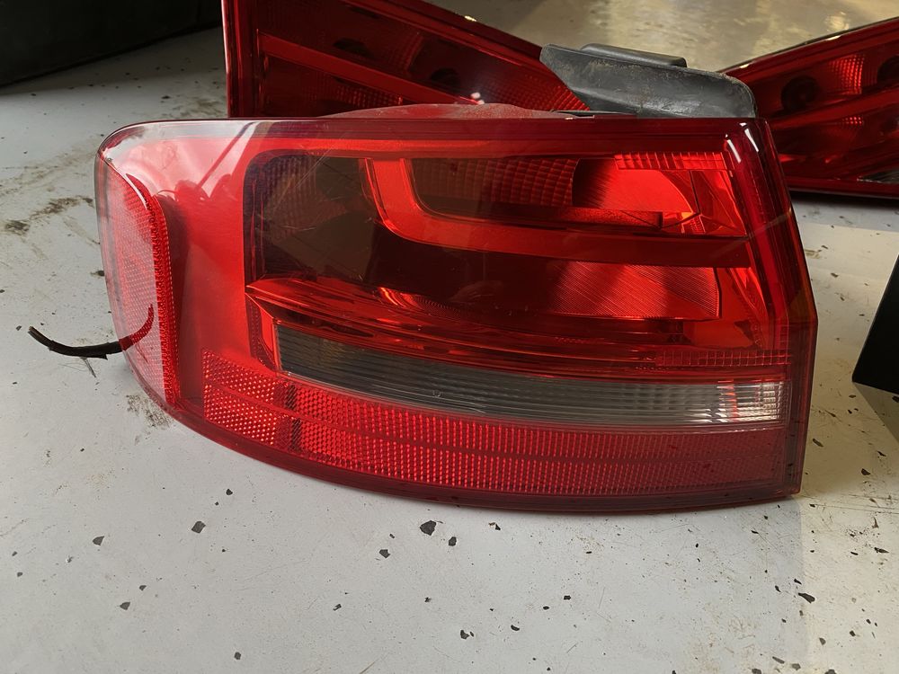 Stop / stopuri stanga / dreapta aripa si haion Audi a4 b8.5 facelift