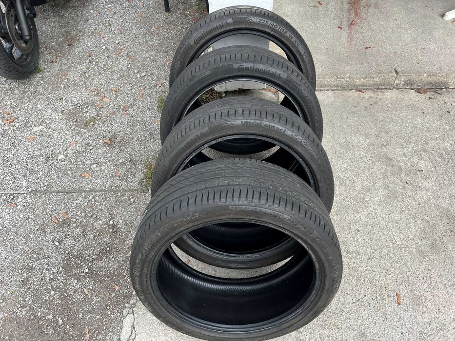 Продавам 4бр. летни гуми Continental UltraContact 225/40/18 XL DOT4623