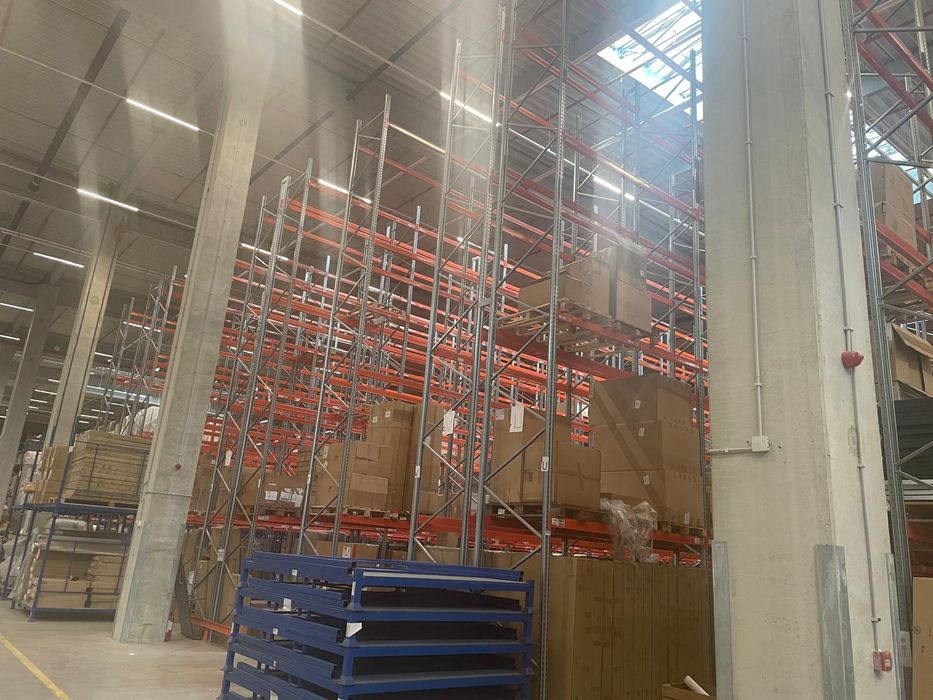 Rafturi metalice de vânzare