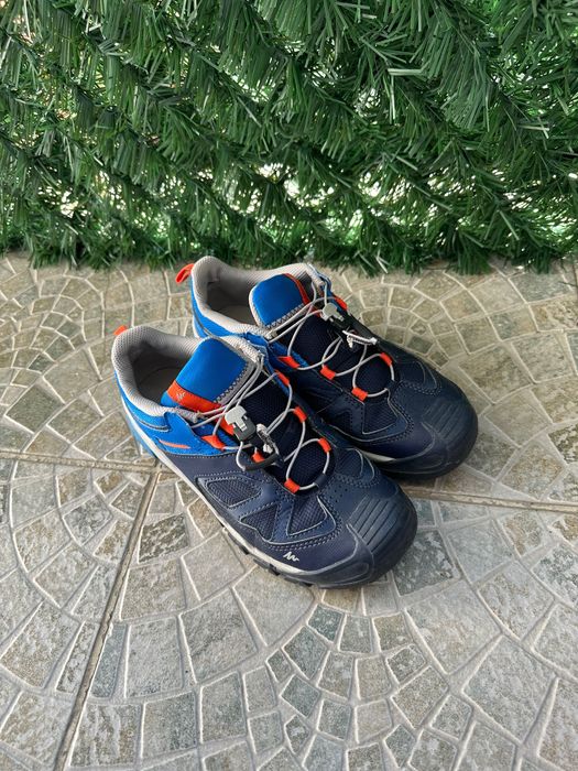 Adidasi pantofi copii Decathlon. 36 (23,5cm).