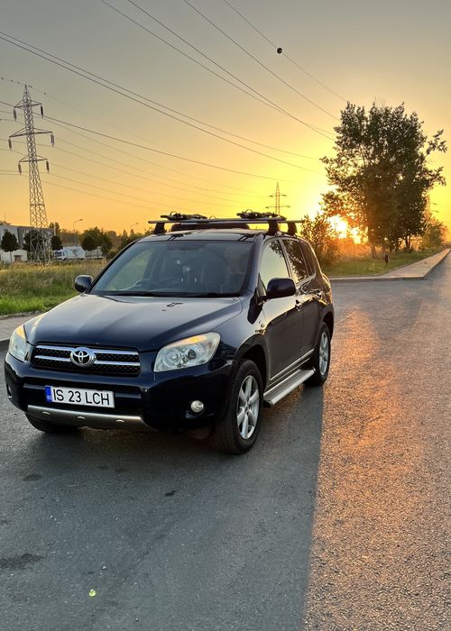 Toyota RAV4 III 2.2 D-4D 136CP Volan pe dreapta