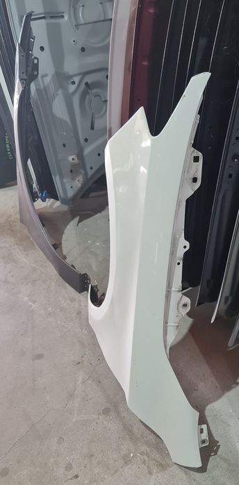 Aripa stanga dreapta față Mercedes CLA W117