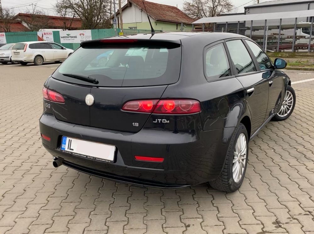 Vând sau schimb Alfa romeo 159