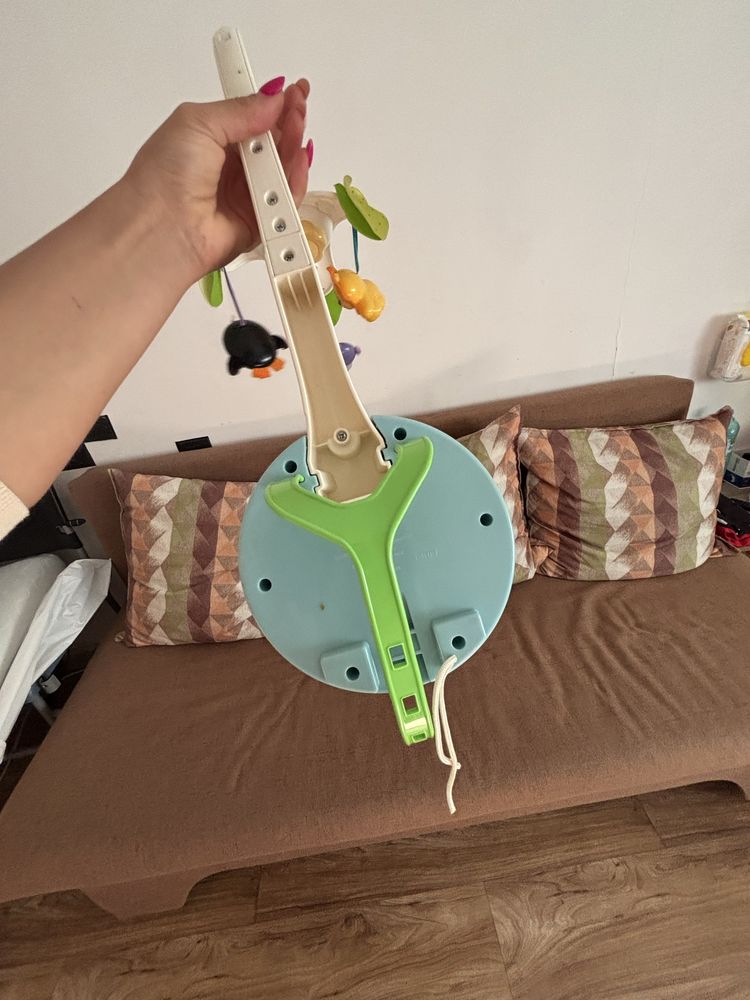 Механична въртележка за кошара fisher price