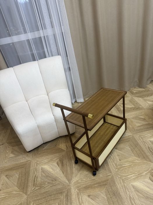 Сервировочная / барная тележка