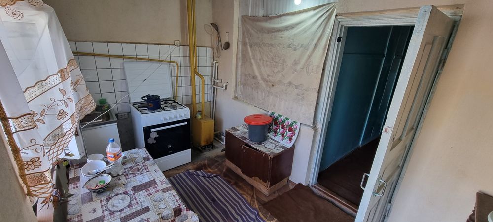 Uy sotiladi Дом продаётся