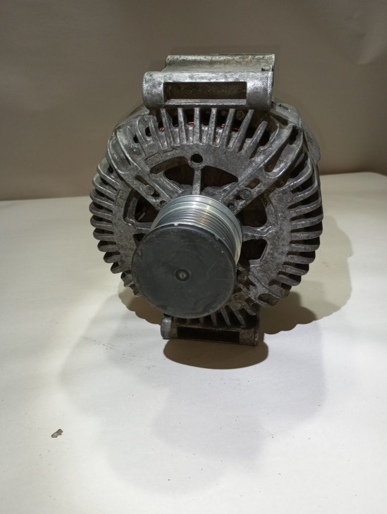 Алтернатор за Мерцедес 320CDI OM 642 V6