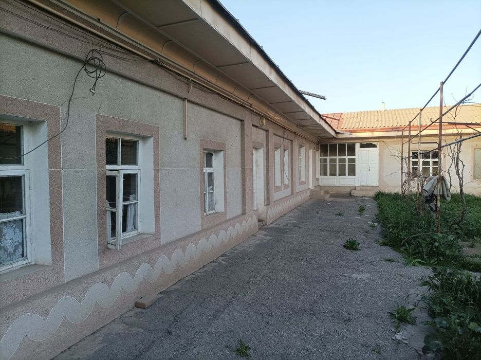 5,5 сотих ҳовли ер нархида