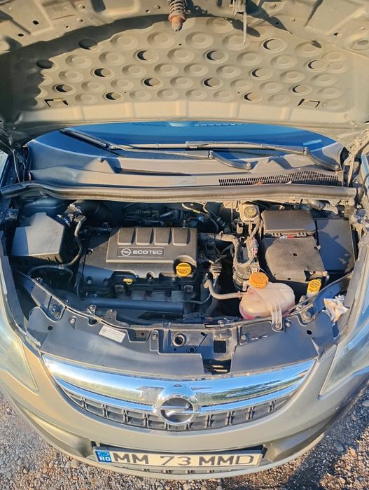 Vând Opel CORSA D 2014