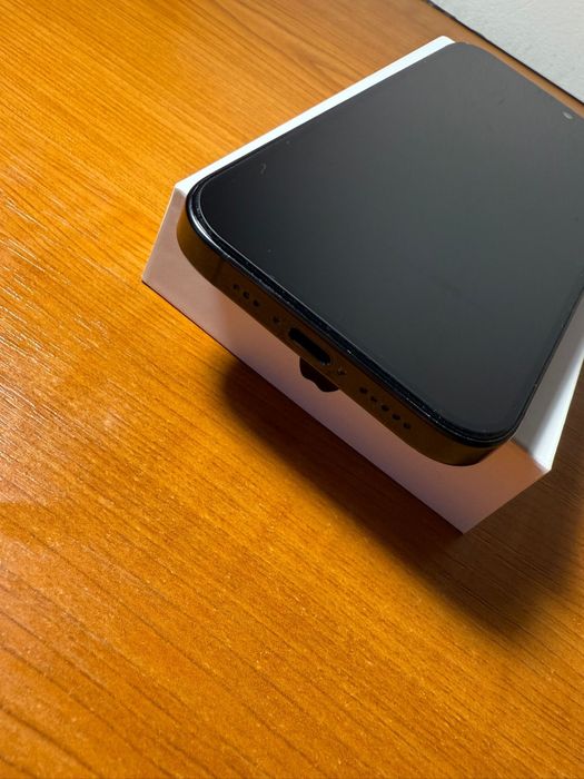 Iphone 16 Pro 100% Baterie