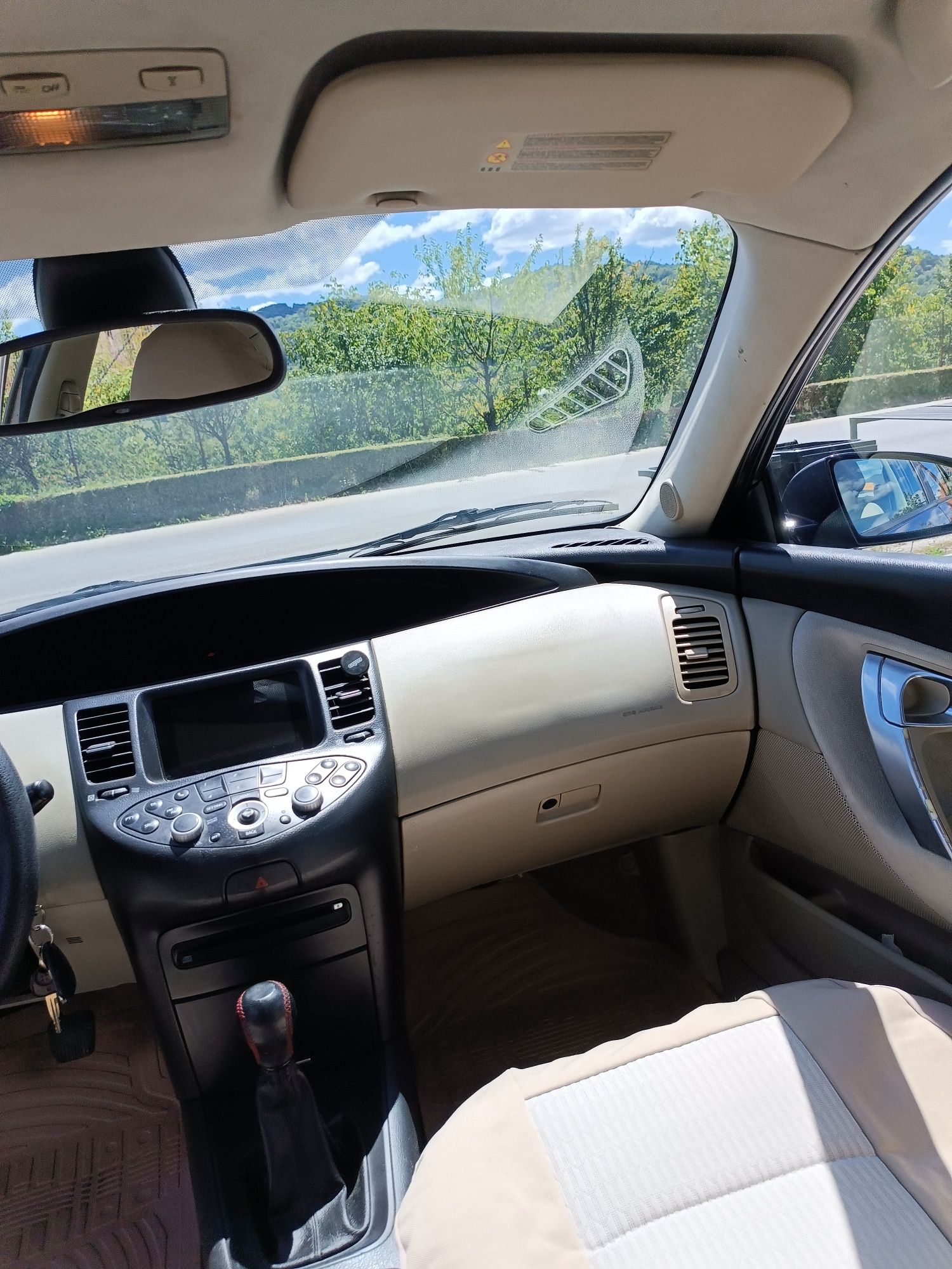 Vând Nissan Primera, motorizare benzină, 1600 CC, din anul 2007.
