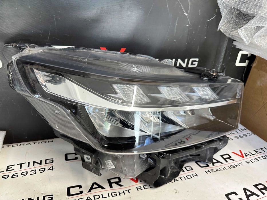 Фар фарове десен LED Suzuki SX4 S-Cross Сузуки СХ4 С Крос