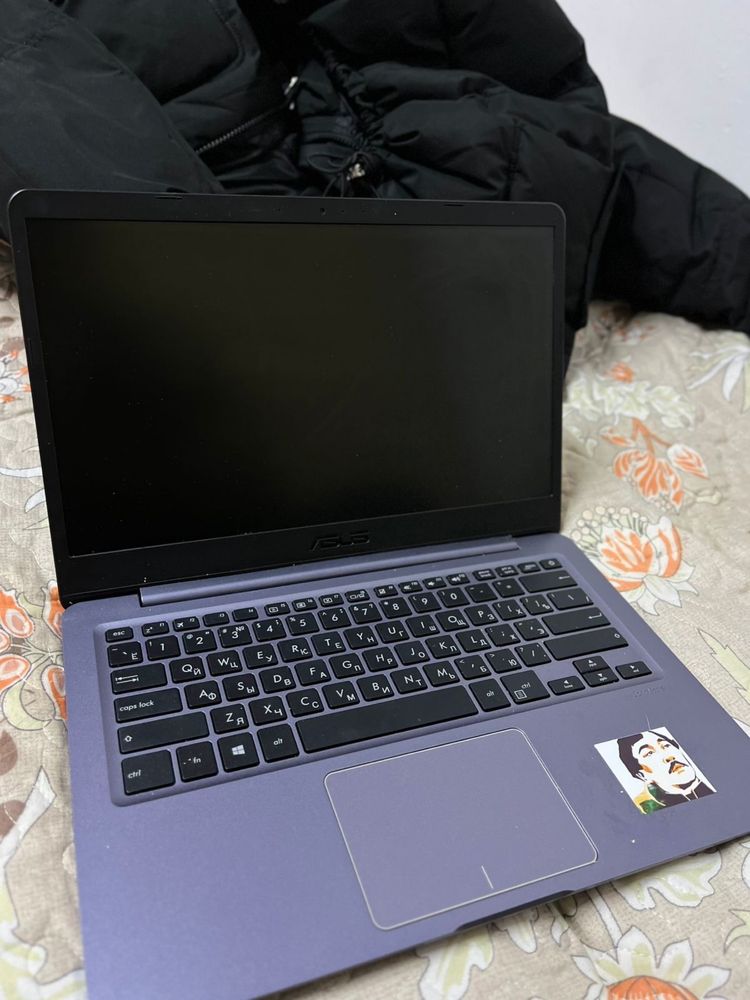 Ноутбук Asus 2022