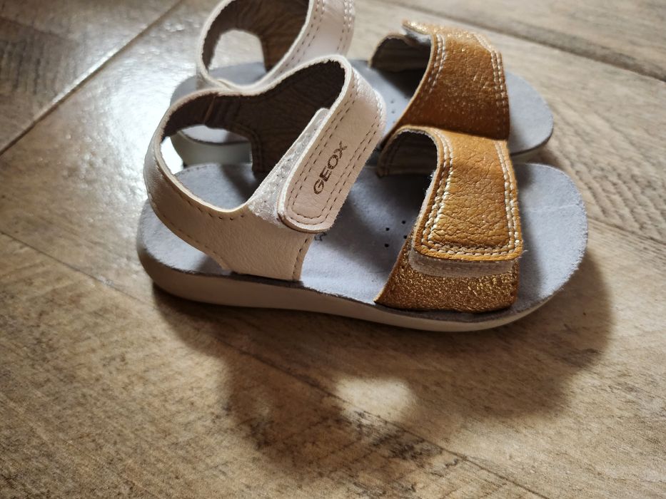 Sandale geox masura 24