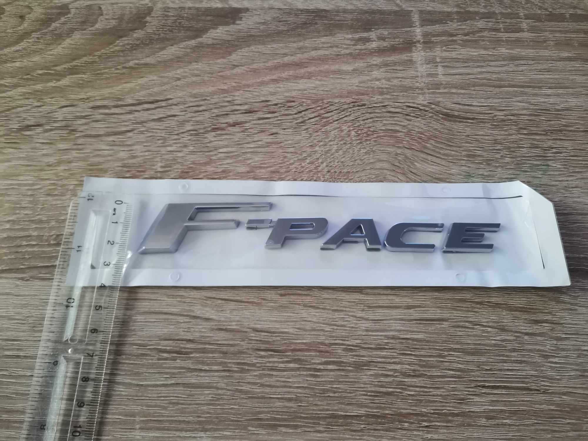 емблема лого Ягуар Jaguar F-Pace