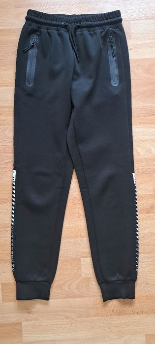 Pantaloni băieți mar 146