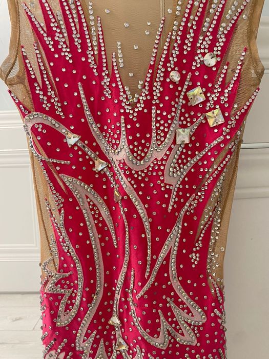 Купальник для художественной гимнастики