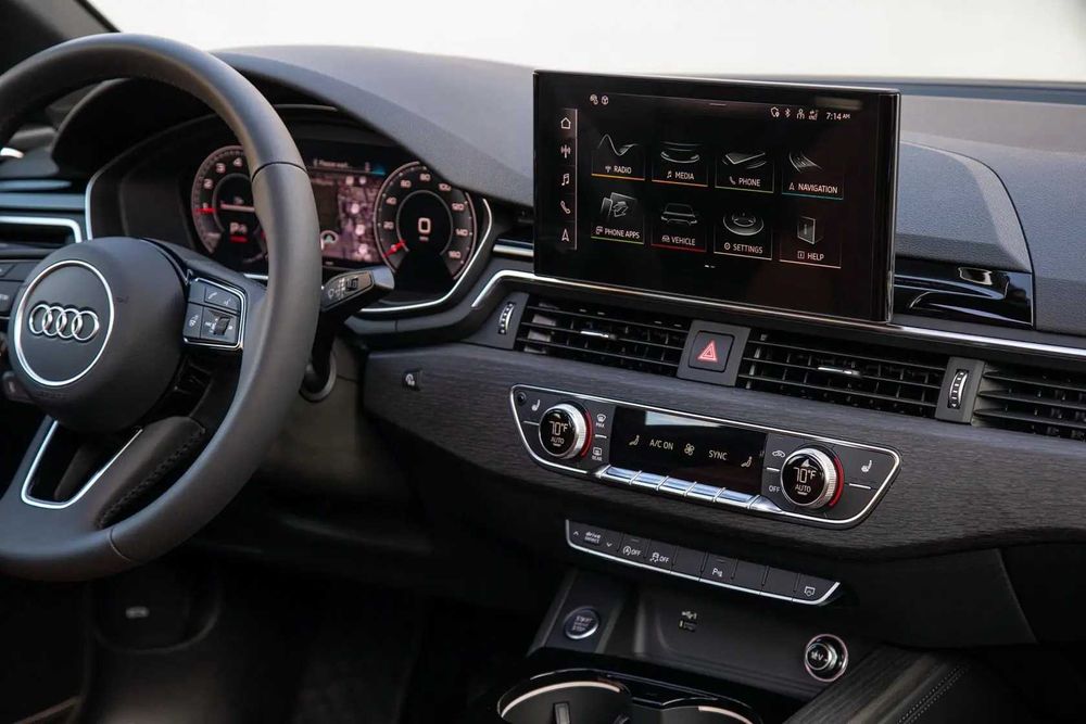 Vand navigatii Instalez soft harti GPS la distanta Activez AndroidAuto