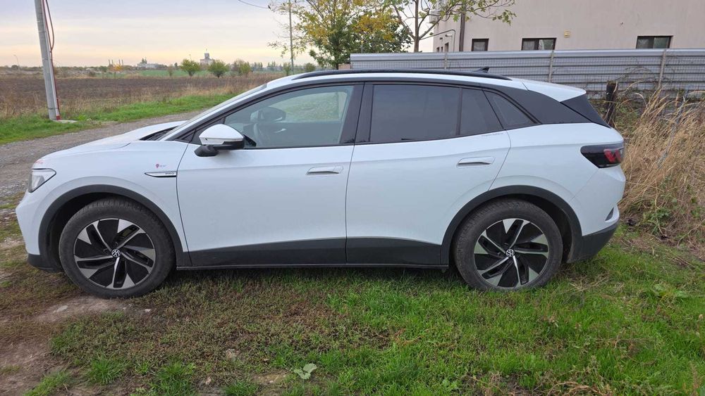 Flota Bolt / Uber oferim Volkswagen iD4 electric chirie / ramanere