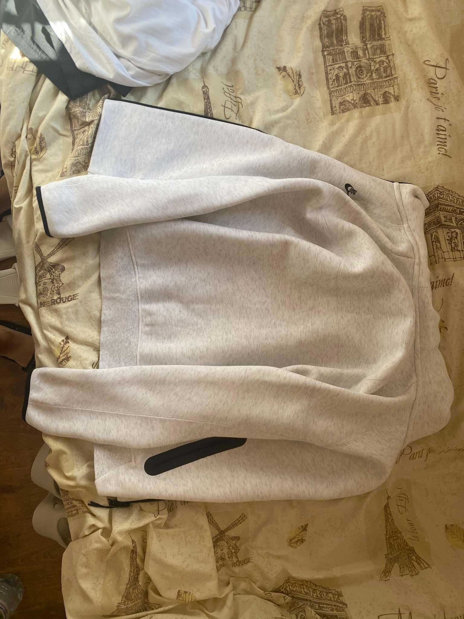 Nike Tech Fleece