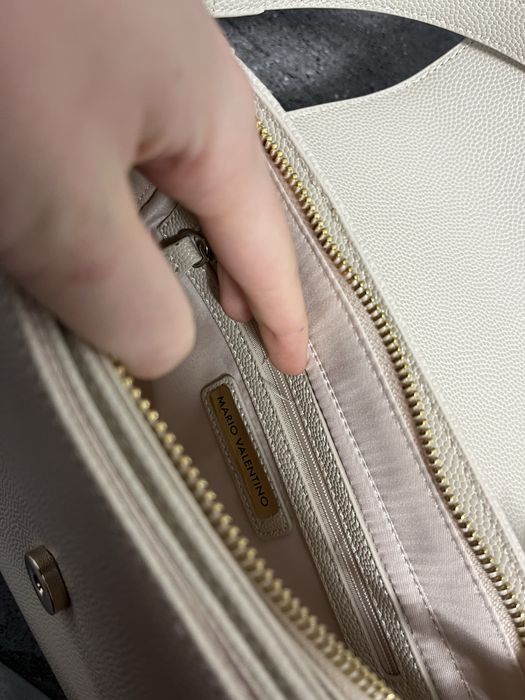 Geantă Valentino by Mario Valentino crem, elegantă, ca nouă