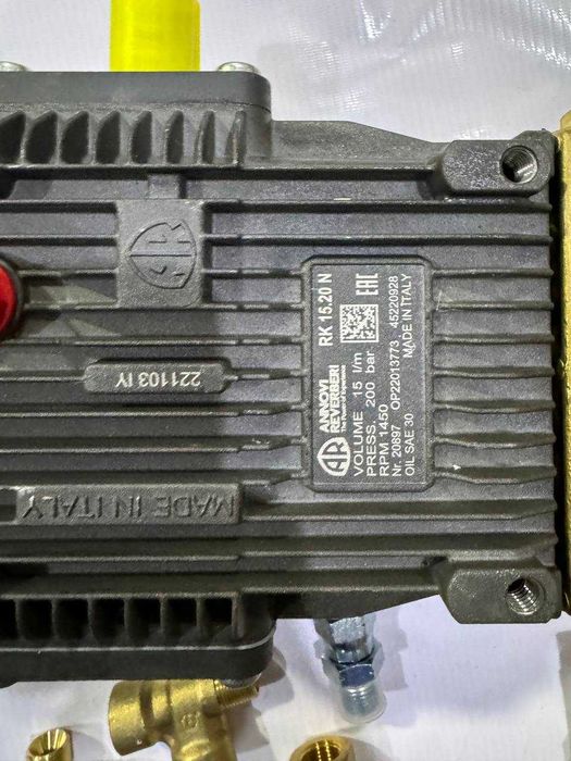 Первые руки Насос(помпа) высокого давления AR RR Italy для самомоек