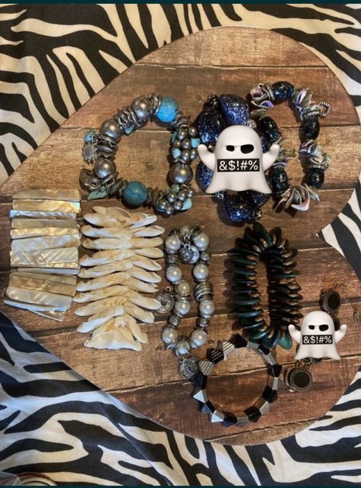 Гривни  и колиета